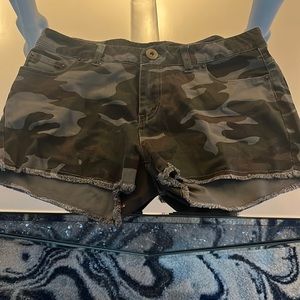 camo shorts